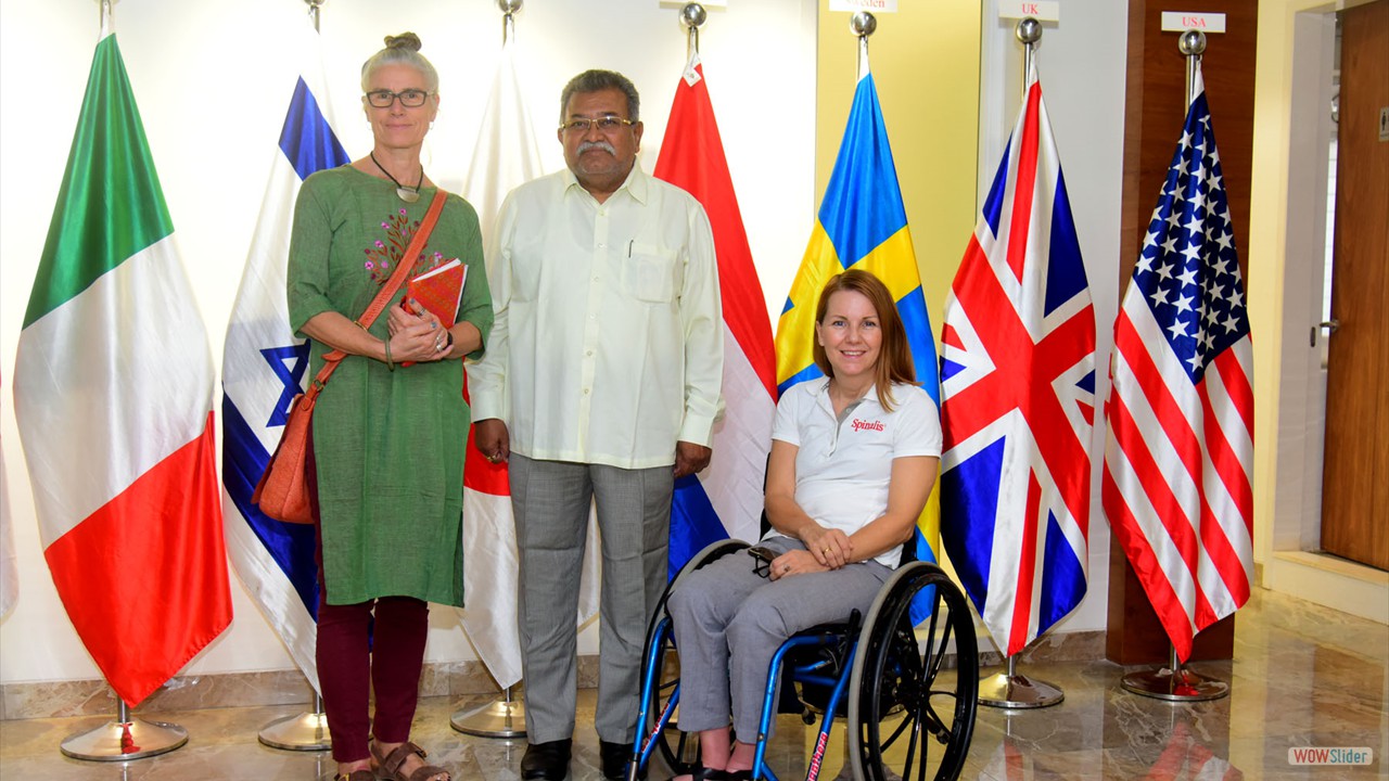 Hon'ble Chancellor Dr Rajendra E Vikhe Patil with  Dr Inka Lofvenmark, Spinal Cord Injury Expert & Ms Erika Nilsson, Adminstrator Soinalis Foundation